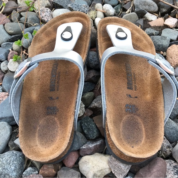 💙Birkenstock Gizeh Silver Thong Sandal - Picture 6 of 13